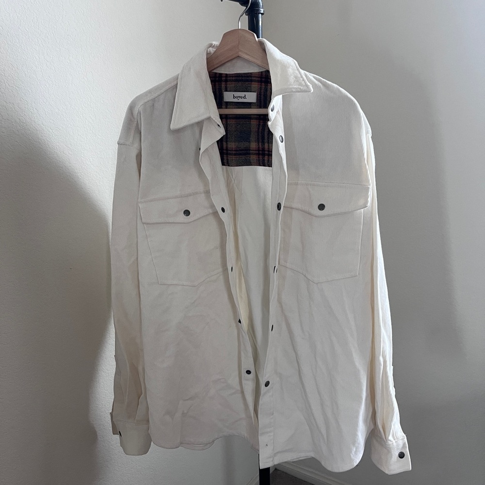 Boyed button up shirt